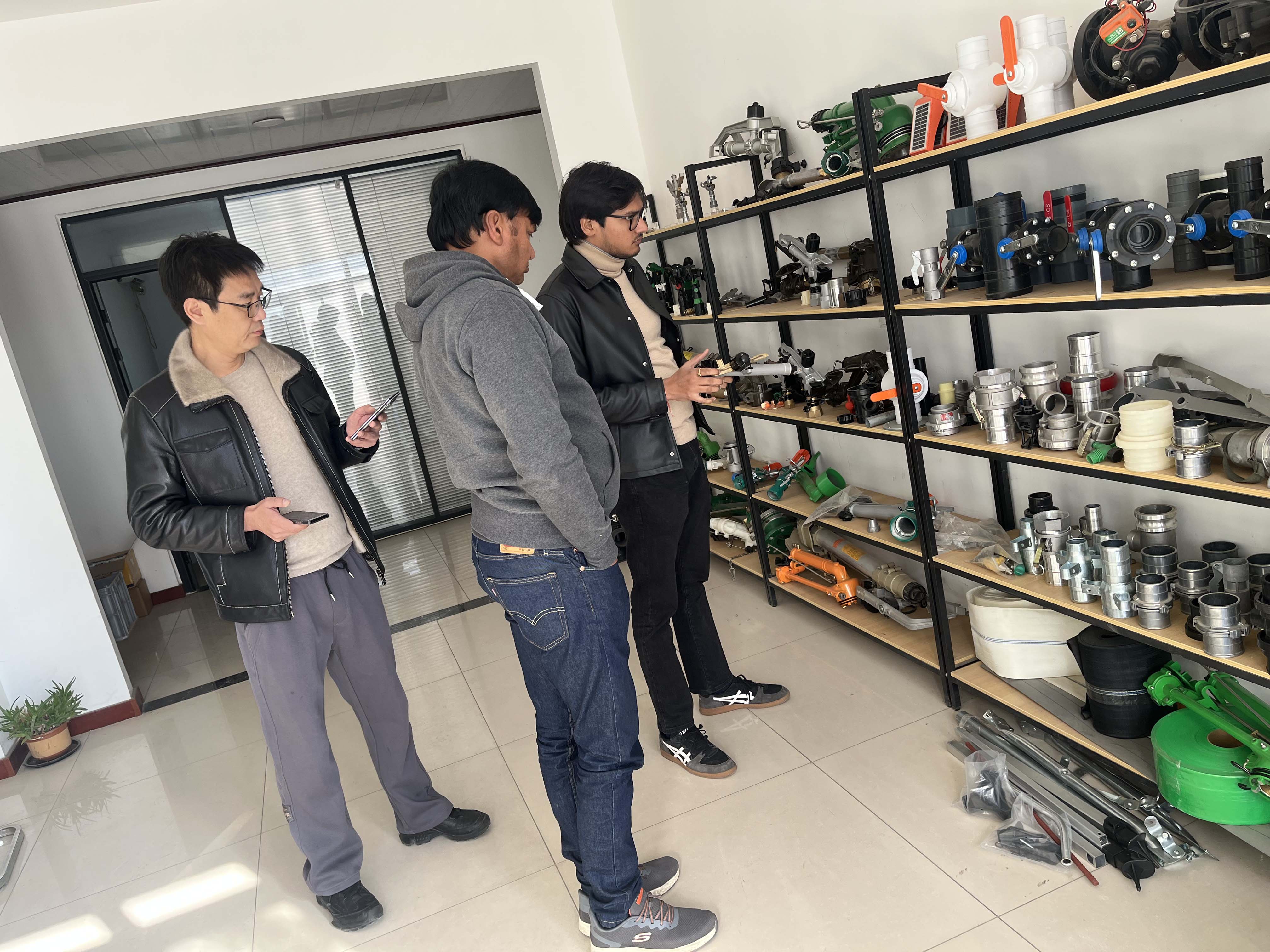 新余NS40 涡轮喷枪获客户青睐 洽谈批量合作